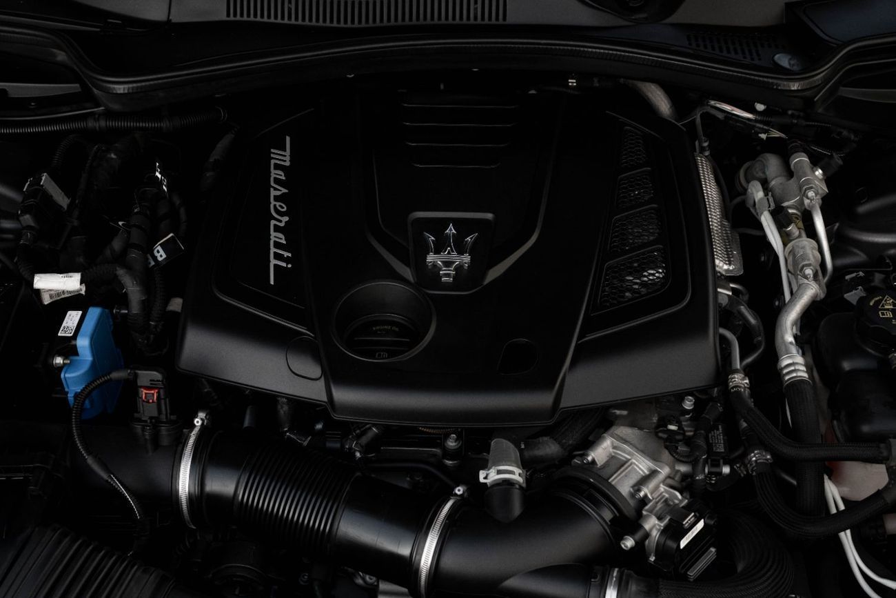 مازيراتي جيبلي GT Hybrid | 2,742 P.M | 0% Downpayment | Warranty!