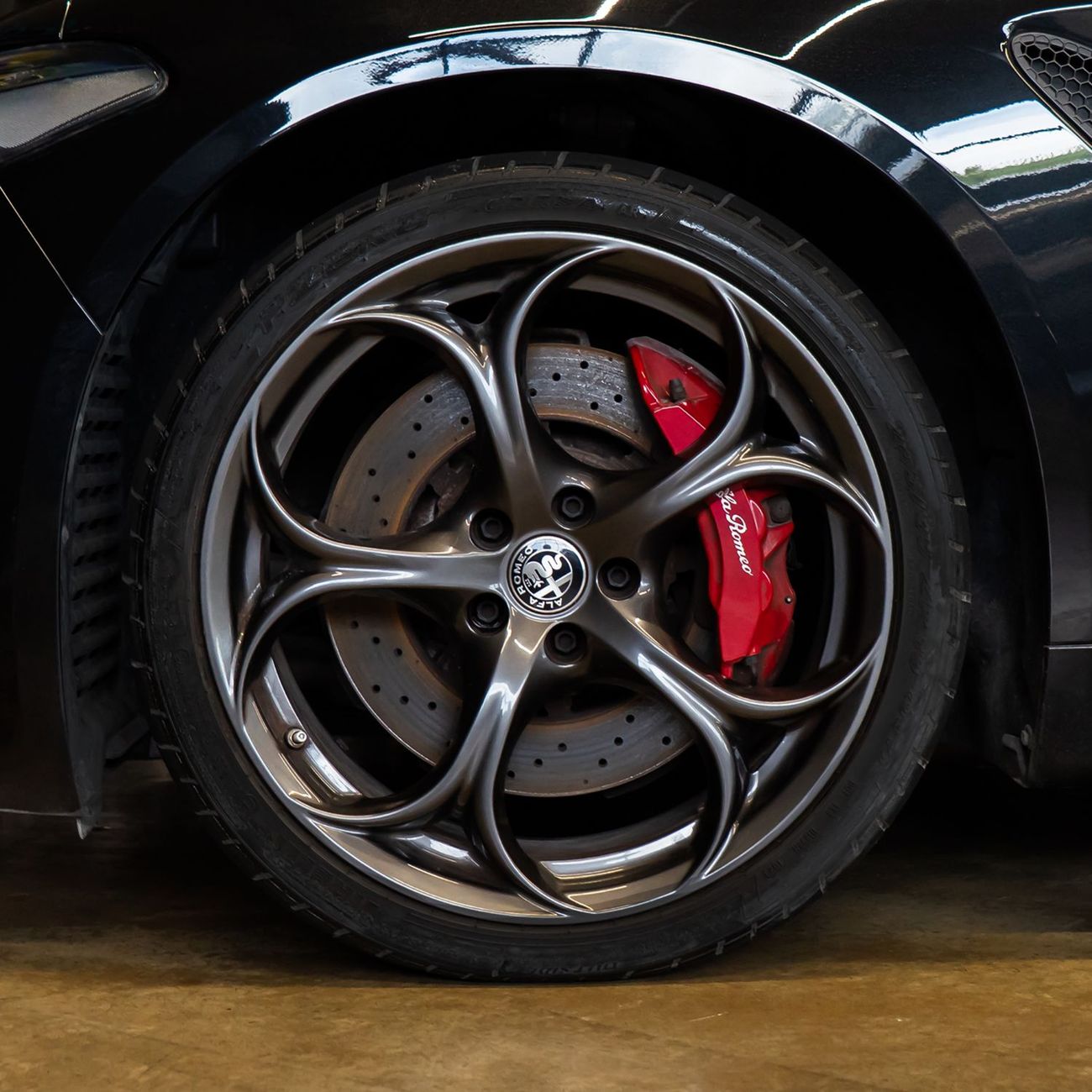 Alfa Romeo Giulia Quadrifoglio 2.9L (505 HP) AED 3,161 pm • 0% Downpayment • Alfa Romeo Giulia Quadrifoglio • 1 Year W