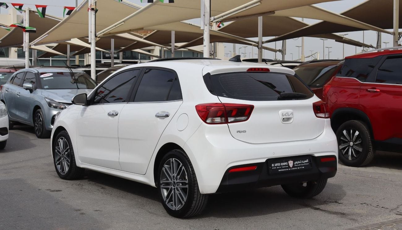 Kia Rio LX 1.4L Hatchback Kia Rio - 2023 - GCC - Accident-Free - Full Options - 1.4L Engine - Excellent Cond