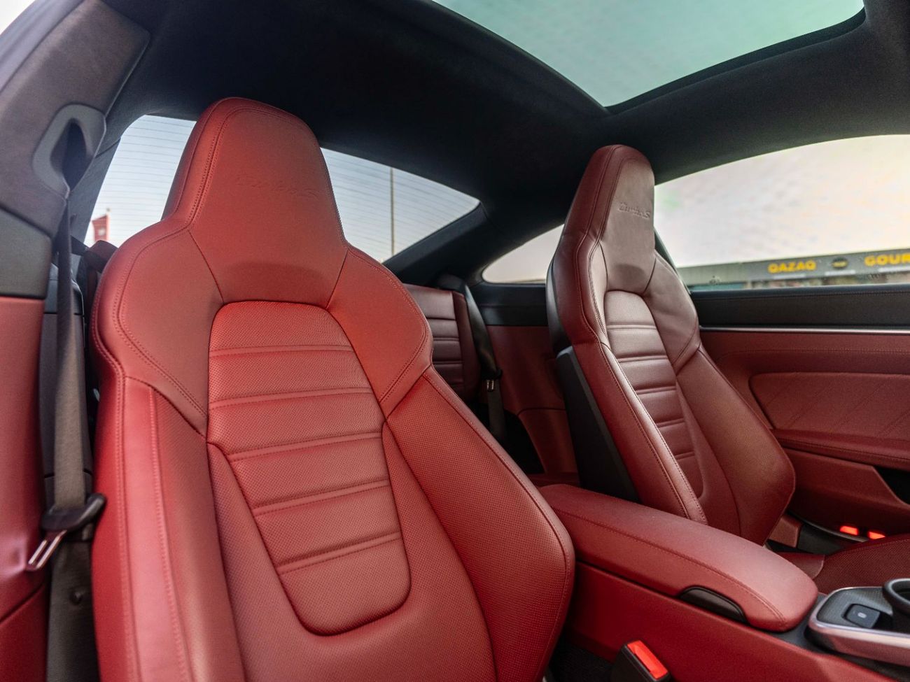 Porsche 911 Turbo S 3.8L (640 HP) Coupe