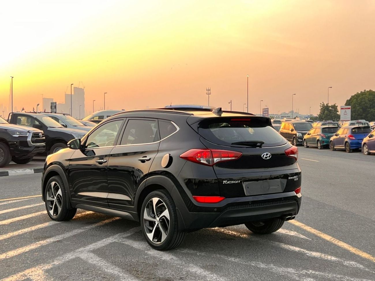 Hyundai Tucson 2016  Hyundai Tucson Limited 1.6 Turbo V4 - Panoramic View - Rear Camera With Radar & Sensor AWD 4x4