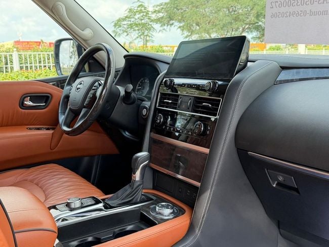 Nissan Patrol SE PLATINUM CITY, миниатюра 30