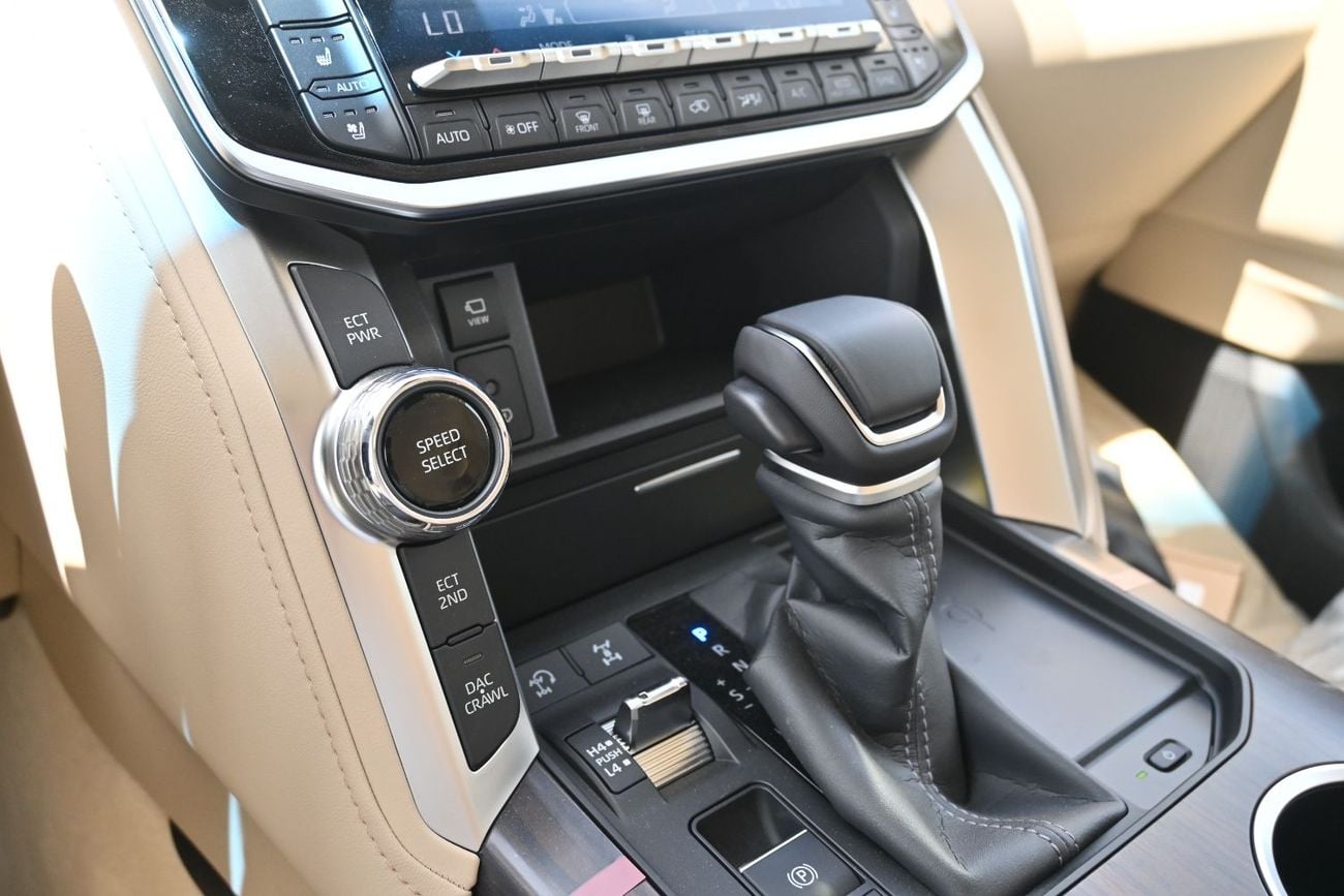 تويوتا لاند كروزر Toyota Land Cruiser VX 4.0L V6, 4WD Model 2026
