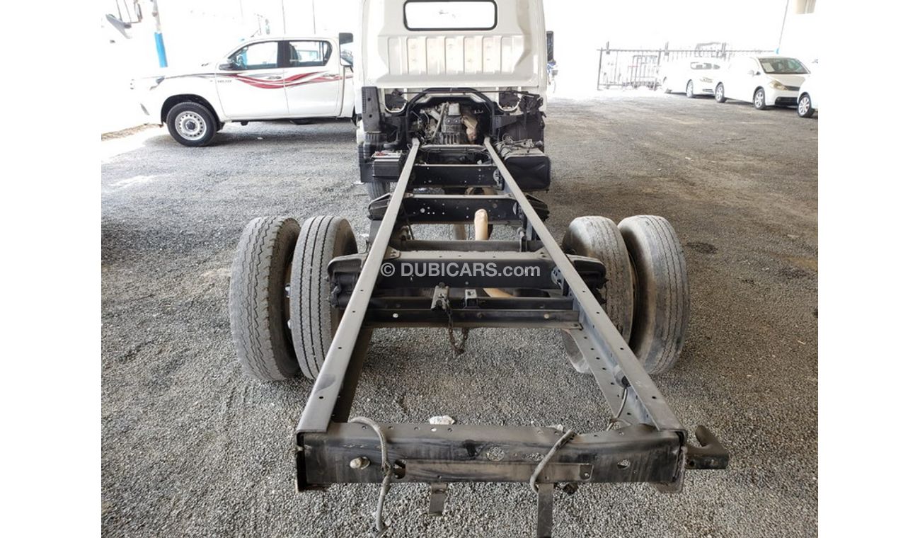 Mitsubishi Fuso Canter 4.5L Diesel, 4 Ton, 16" Tyre, 5 Speed Manual Transmission, Reverse Warning Buzzer (LOT # 2014)