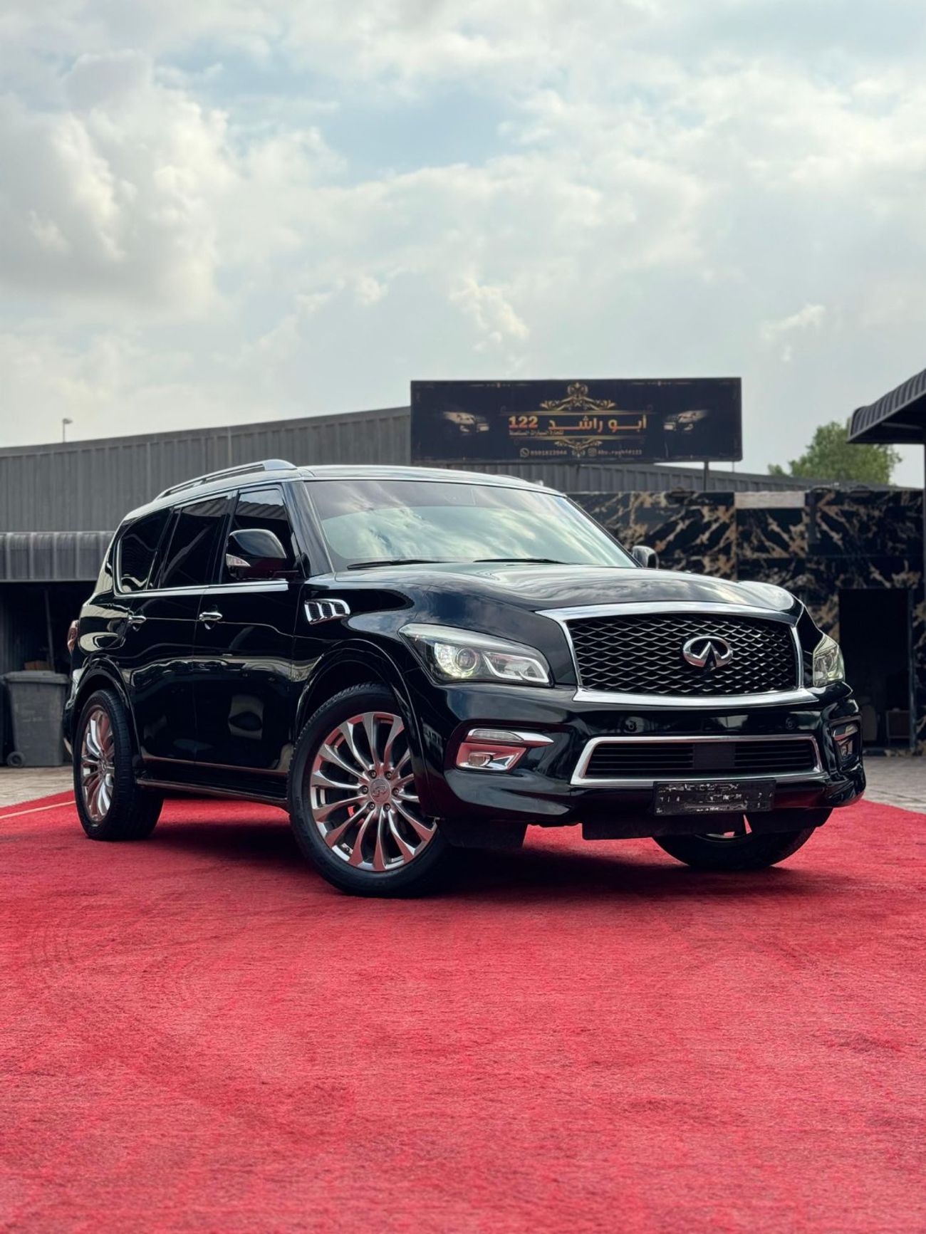 Infiniti QX80 Luxe 7st 5.6L