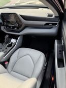 تويوتا هايلاندر Hybrid XLE leather, sunroof