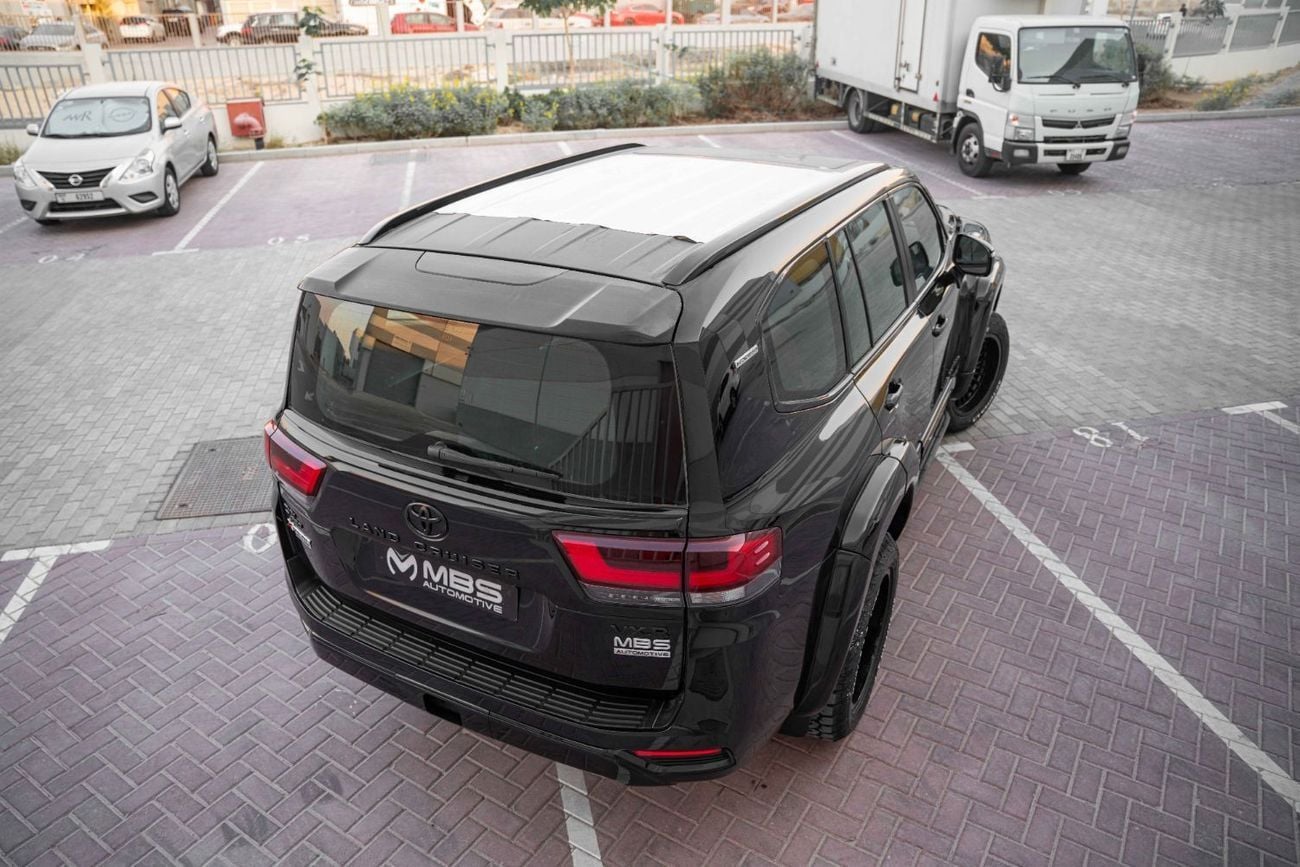 تويوتا لاند كروزر VXR GXR 4.0 لتر بنزين A/T إصدار الطرق الوعرة مع MBS AUTOBIOGRAPHY VIP 4 مقاعد