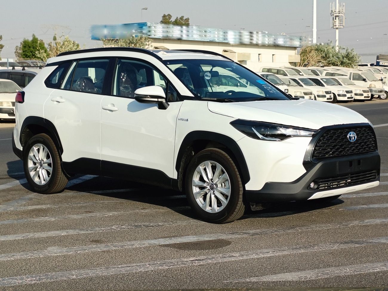 تويوتا كورولا كروس 1.8L HYBRID / LEATHER SEATS / DVD+CAMERA / SUNROOF (CODE # TCCH-01)