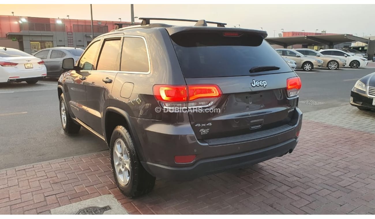 Jeep Grand Cherokee Laredo