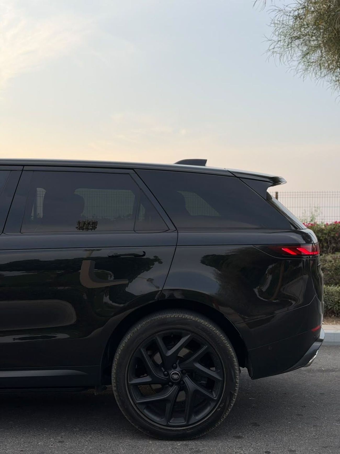 لاند روفر رينج روفر سبورت RANGE ROVER SPORT 2024