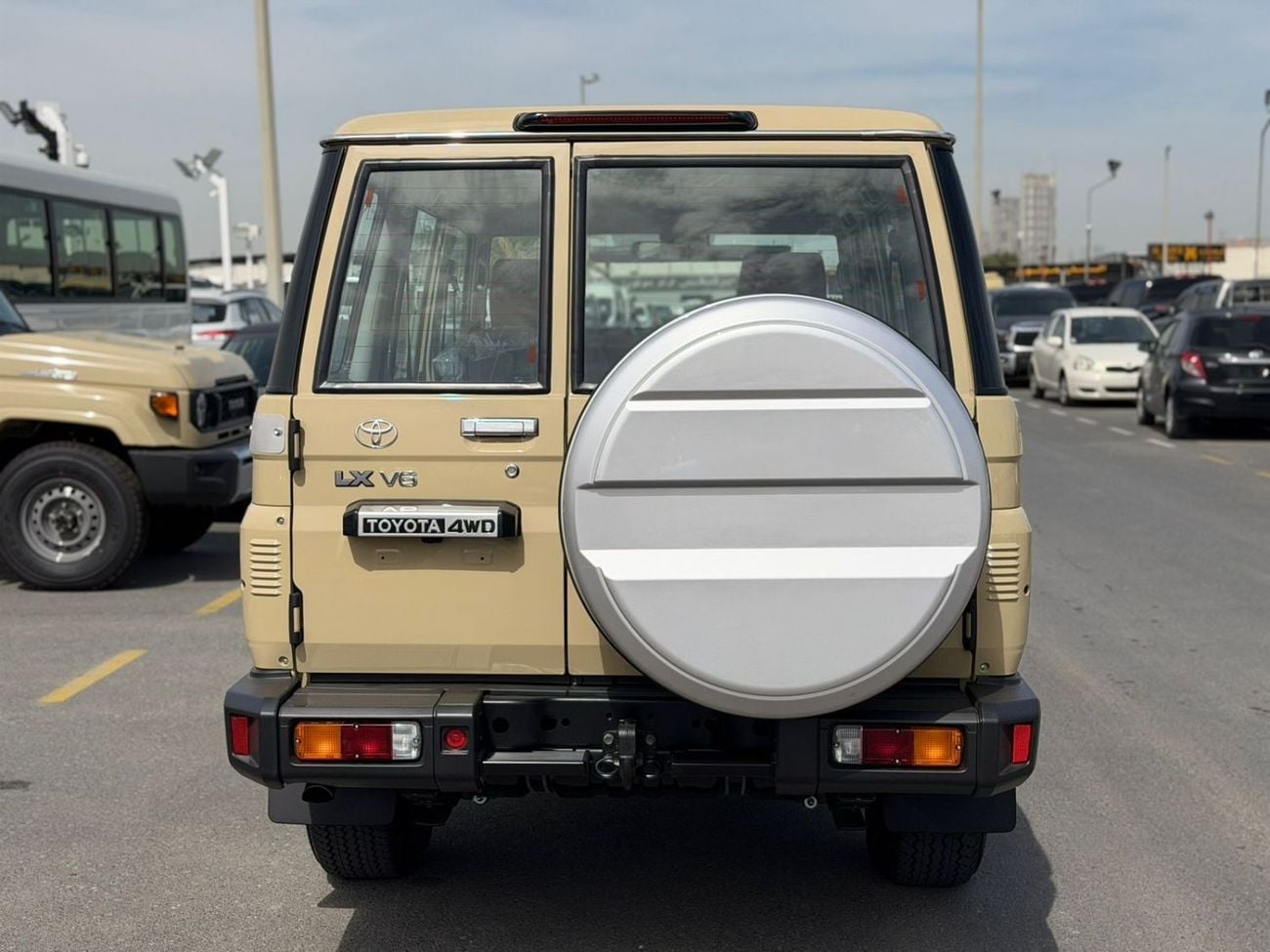 تويوتا لاند كروزر 70 HT VXR