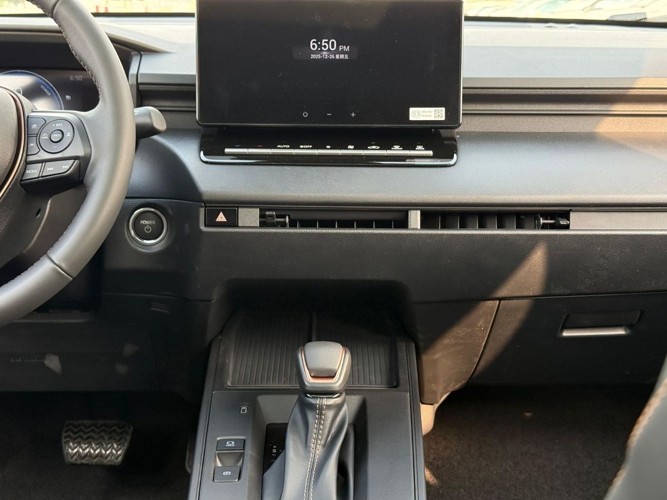 تويوتا كورولا كروس Facelift 2.0L HEV 2025 Model Export Price @ 73,500 AED