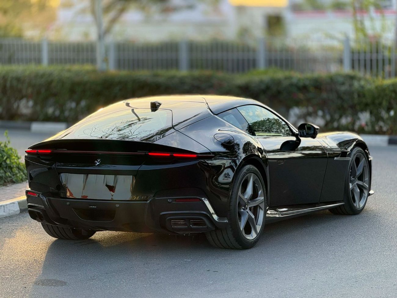 فيراري 12سيلندري GCC SPEC BRAND NEW