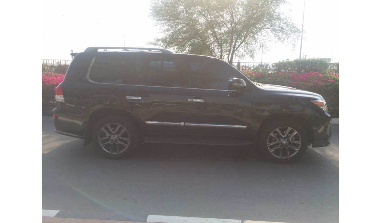 Lexus LX570 S