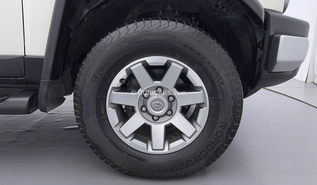 Toyota FJ Cruiser GXR 4 | Zero Down Payment | Free Home Test Drive