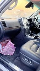 Toyota Land Cruiser 2021 Facelift 2023 Shape SAHARA V8 RHD DIESEL ENGINE FULL OPTION