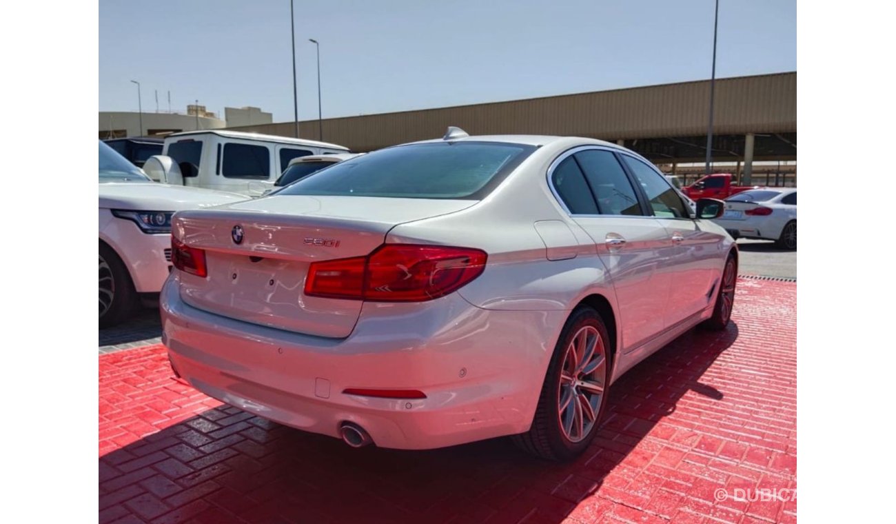 بي أم دبليو 520 I 2019 GCC  Brand New Under Warranty
