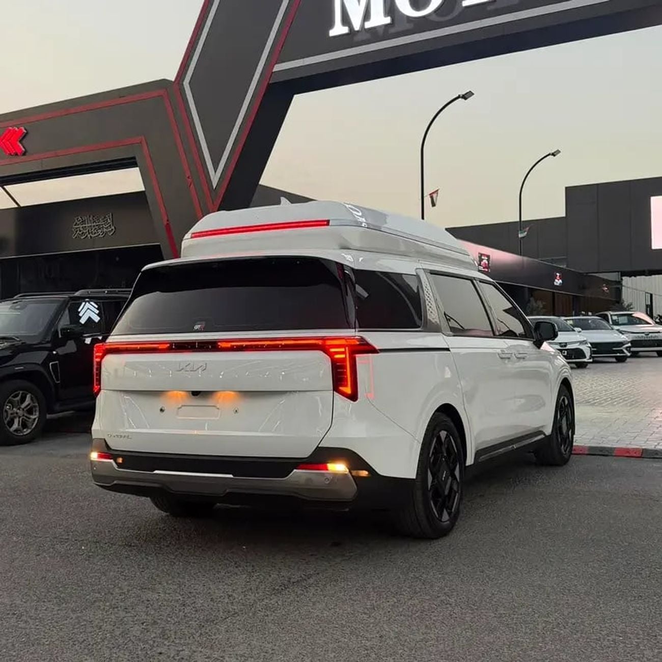 Kia Carnival Brand - Korean Specs - Luxury Family Minivan