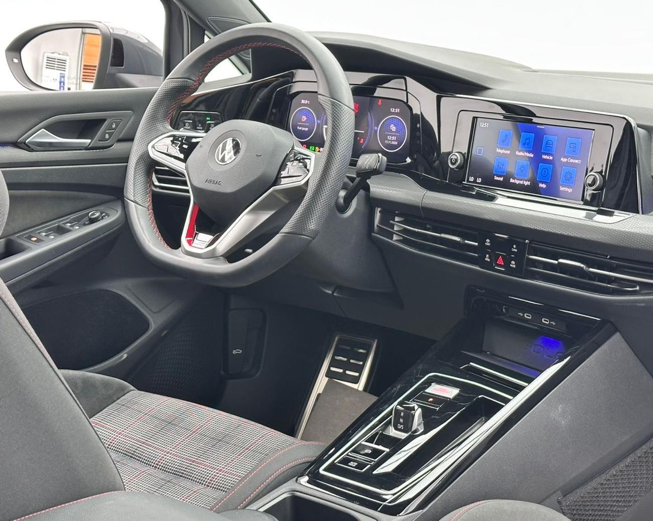 Volkswagen Golf GTI 2023 Volkswagen Golf GTI, Sep/2027 Volkswagen Warranty + Service Contract, Volkswagen Full Service H