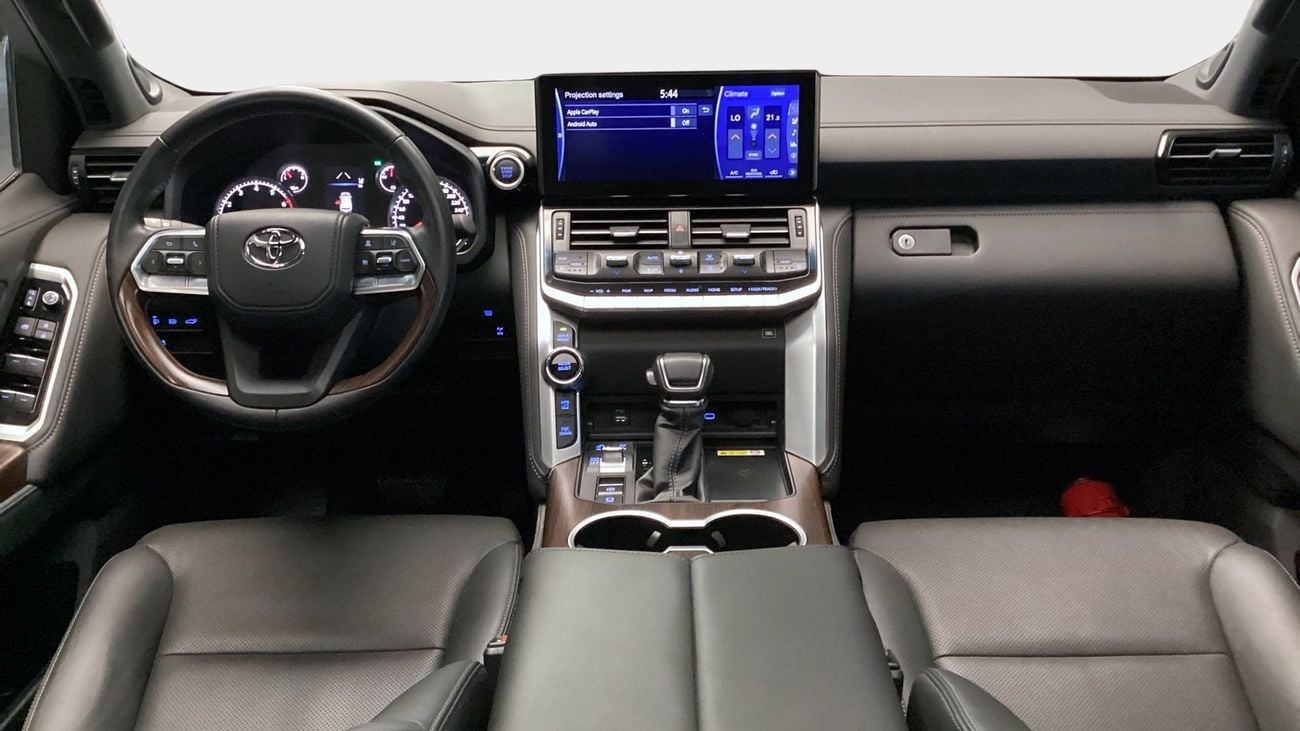 Toyota Land Cruiser GXR | upto AED 20,000 Ramadan Discount | Guaranteed Warranty | 0 Down Payment