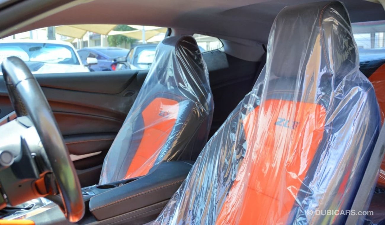 شيفروليه كامارو Sold!!!!Camaro RS V6 3.6L 2019/Custom Spoiler/ ZL1 Kit/ Leather Interior/ Very Good Condition