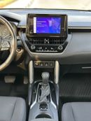 Toyota Corolla Cross Hybrid SE Full Option push start 2023