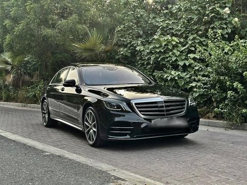 مرسيدس بنز S 560 Std 4.0L (463 HP)
