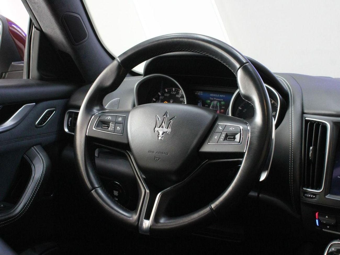 مازيراتي ليفونت SQ4 | V6