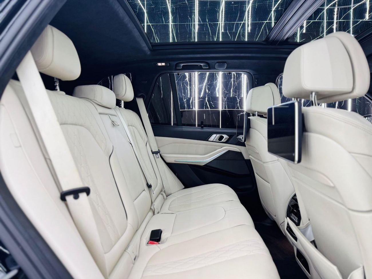 بي أم دبليو X5 M50i 4.4L 2021 BMW X5, 2026 BMW Warranty + Service Pack, Fully Loaded, GCC