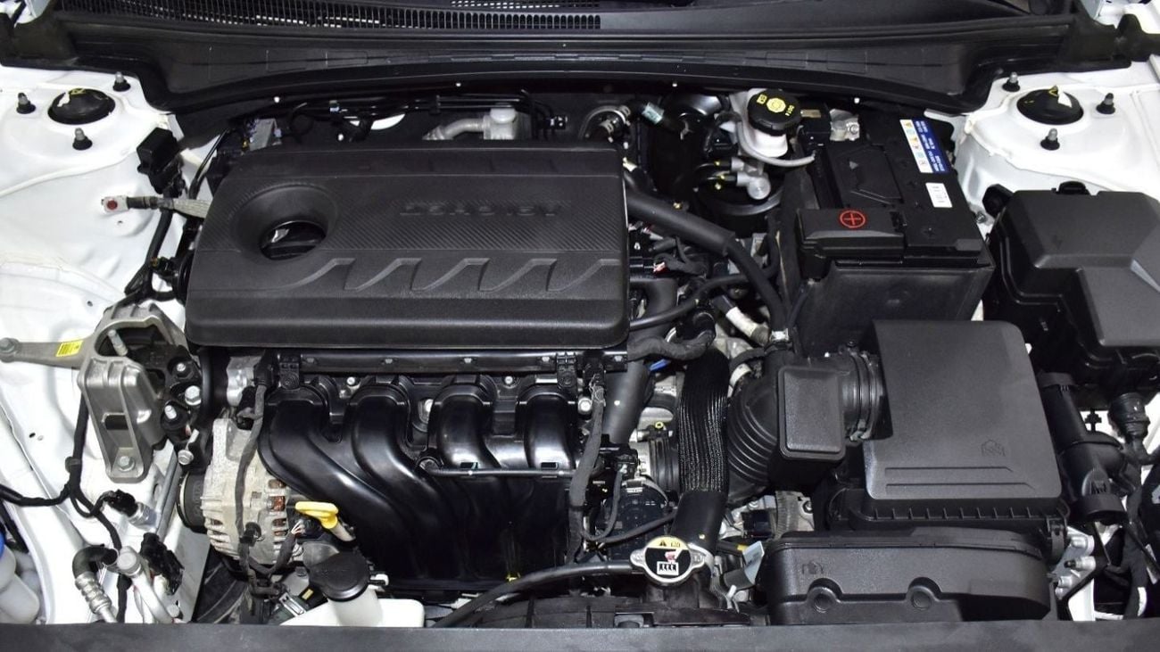 هيونداي إلانترا EXCELLENT DEAL for our Hyundai Elantra ( 2023 Model ) in White Color GCC Specs