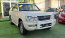 Lexus LX 470 Khaleeji - Number One - Slot - Leather - Sensors - Alloy Wheels - Wood - Back Wing in excellent cond