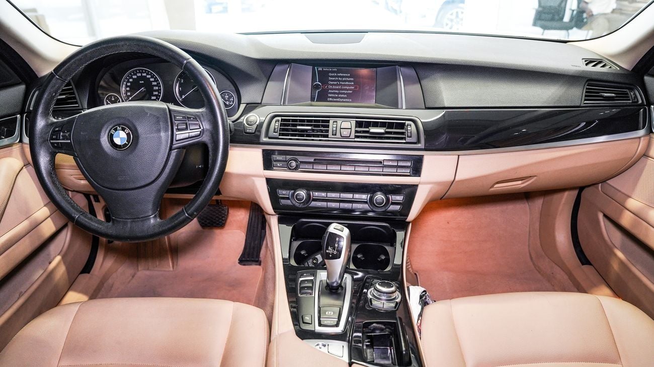 BMW 520i EXCLUSIVE