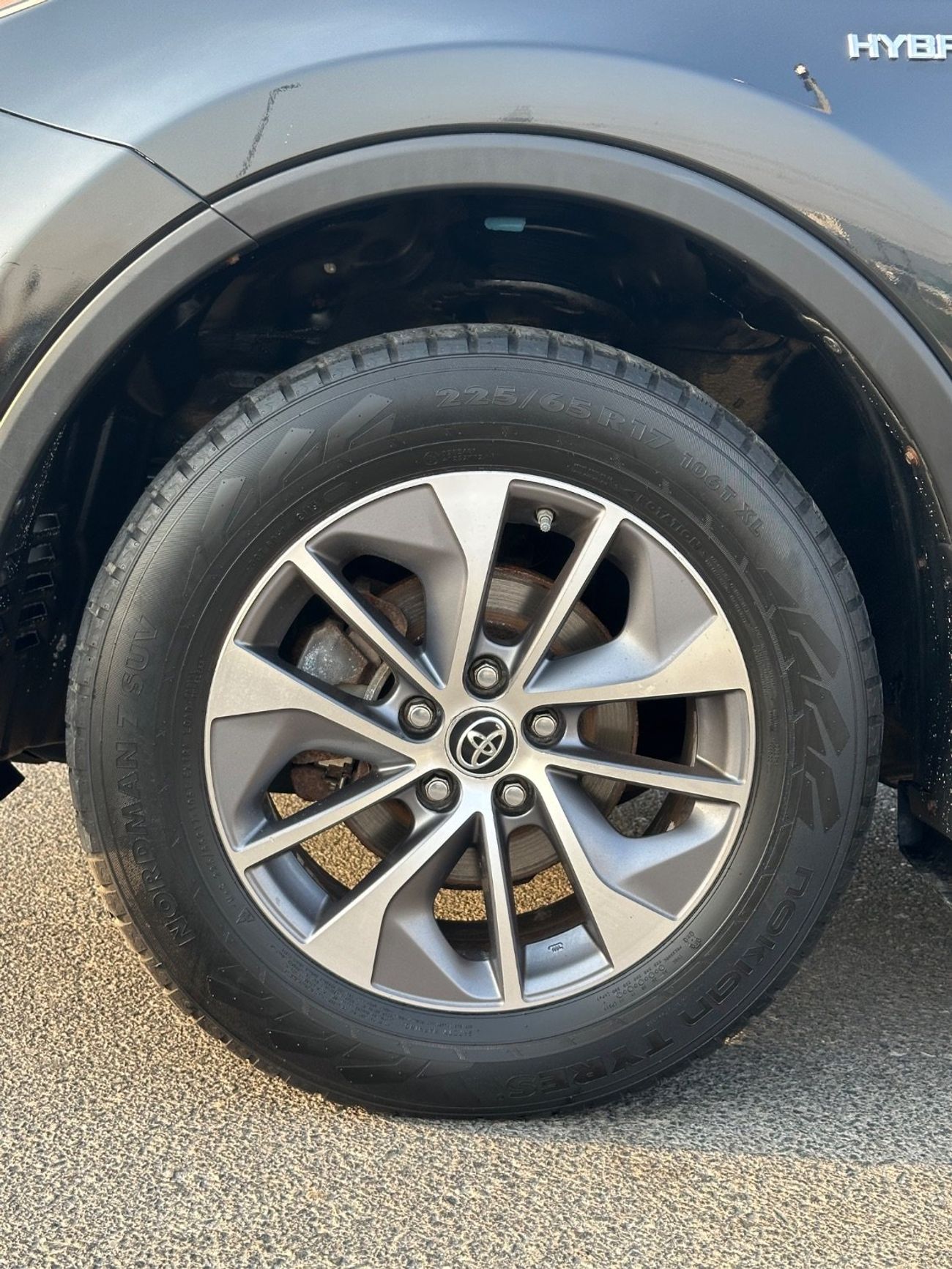 Toyota RAV4 Hybrid XLE 2.5L