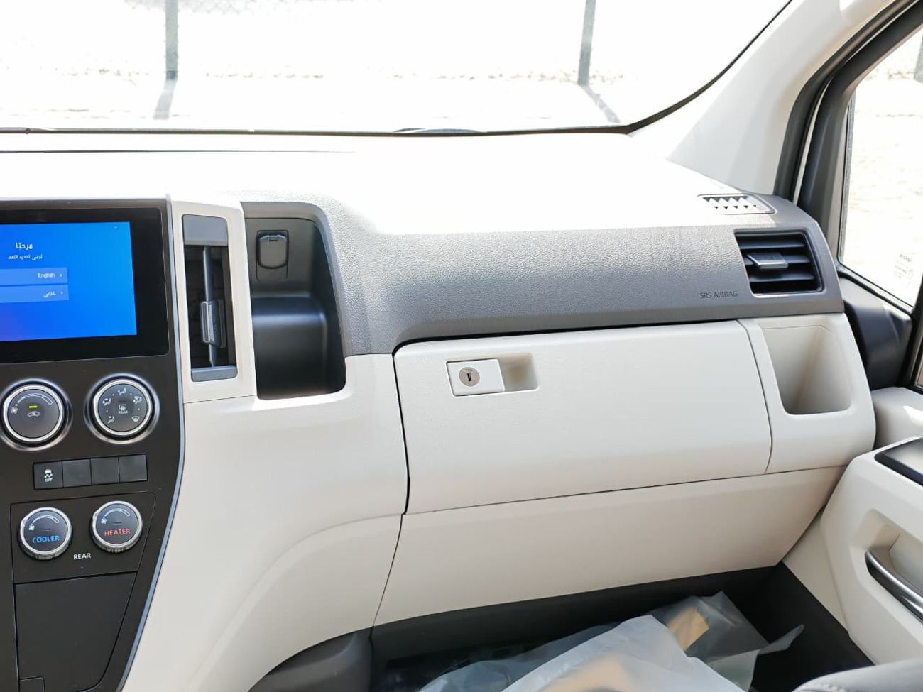 تويوتا هاياس 2026 Toyota Hiace DX 13-Seater High Roof 2.8L 4-Cyl Diesel M/T RWD Export Only