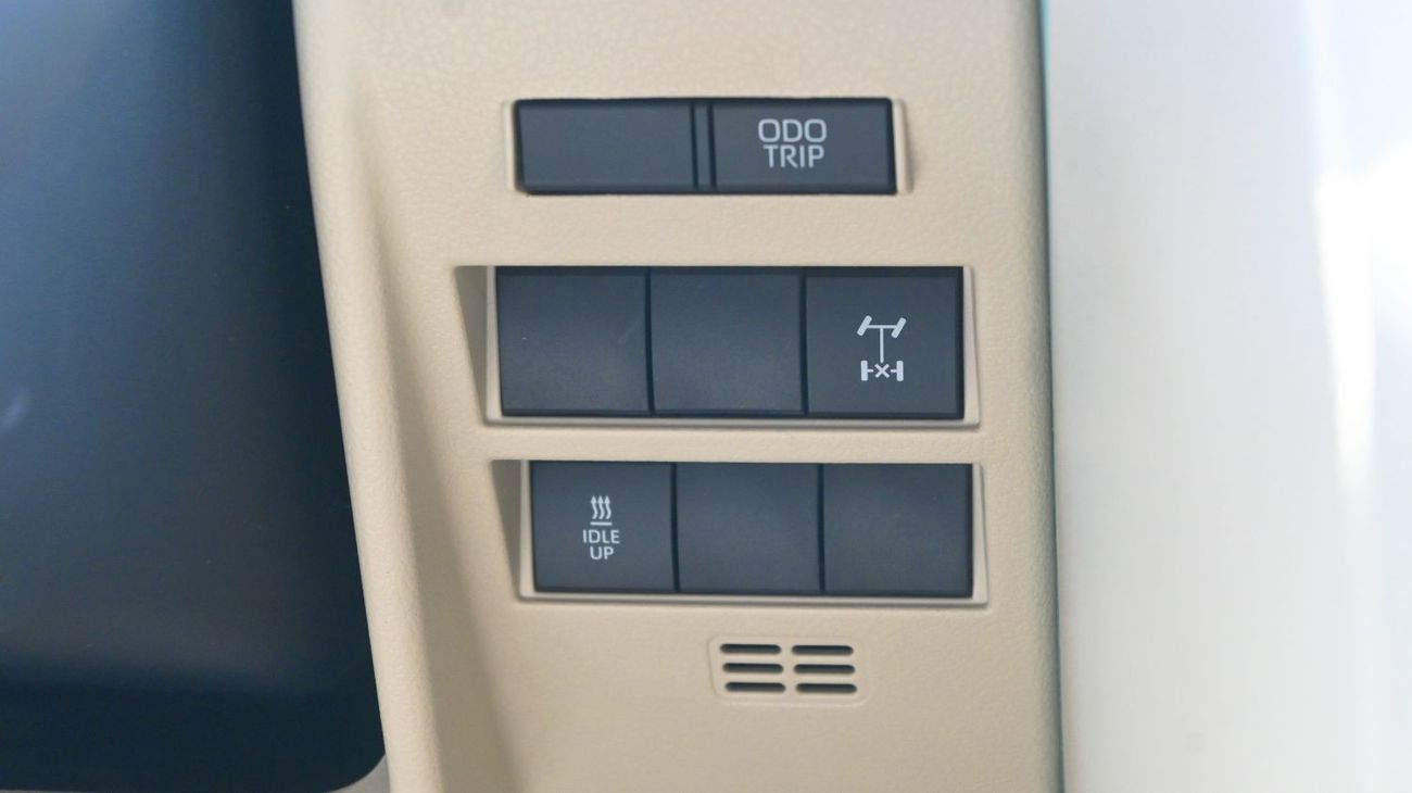 Toyota Land Cruiser GX 3.3L TOYOTA LAND CRUISER 300 GX DIESEL 3.3L 2024