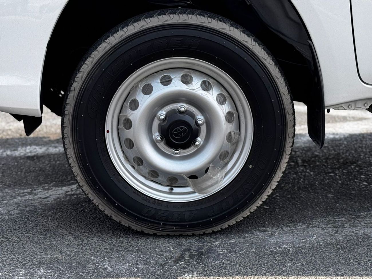 Toyota Hilux GL 2.7L Single Cab Utility