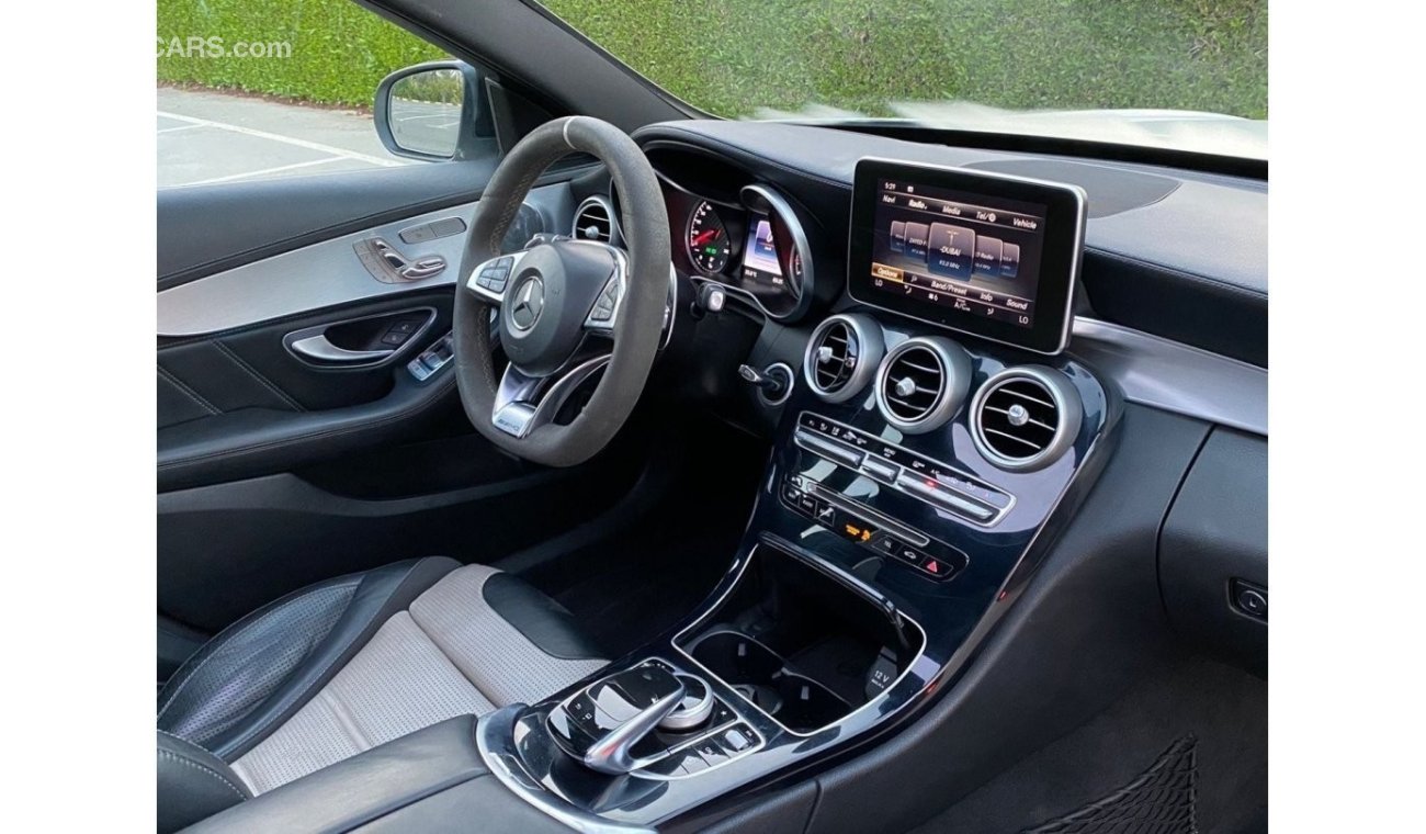 Mercedes-Benz C 63 AMG Std MERCEDES BENZ C63s AMG 2016