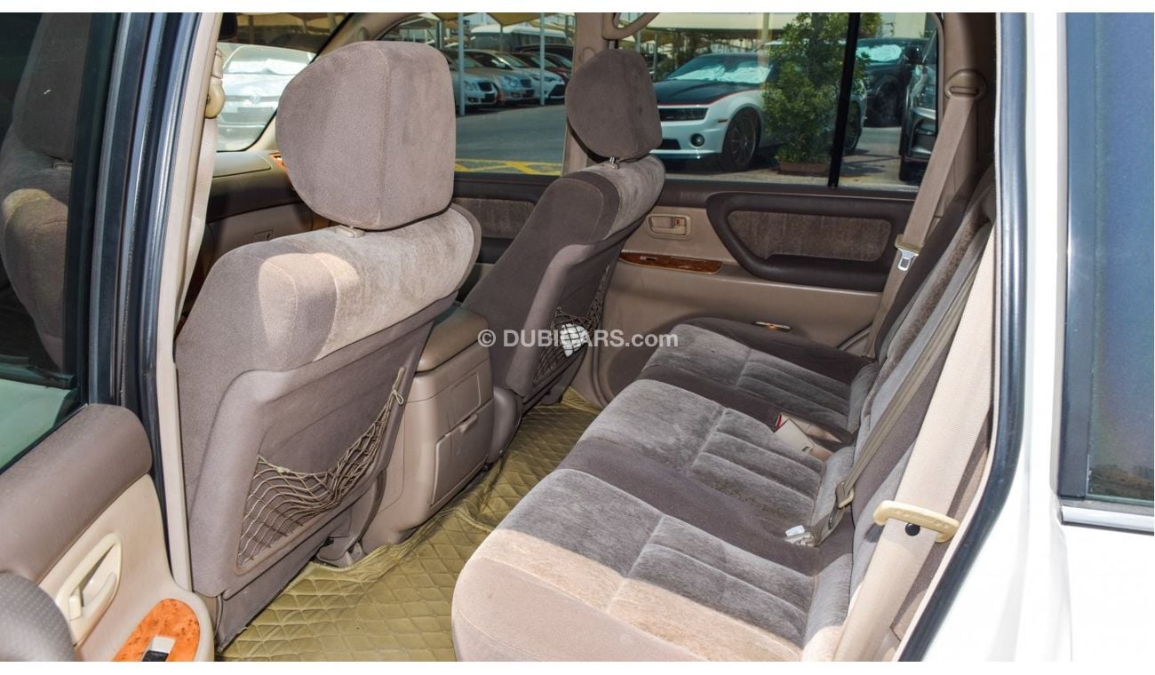 Toyota Land Cruiser VXR V8