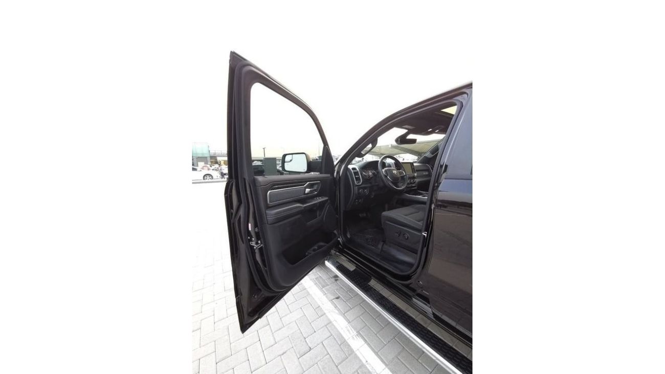 رام 1500 Dodge RAM Bighorn - 2021 - Black