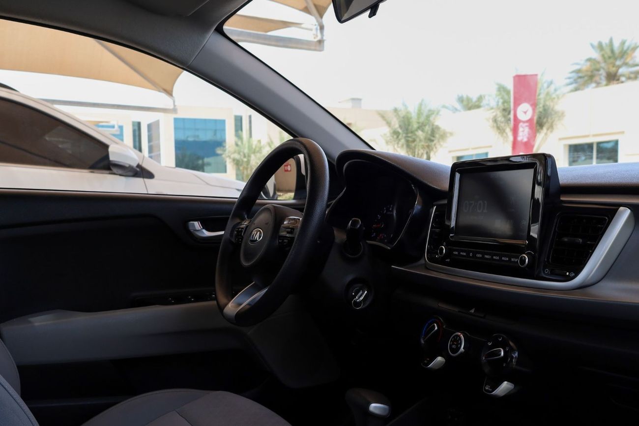 Kia Rio Kia Rio 2021 GCC under Agency Warranty with Flexible Down-Payment.