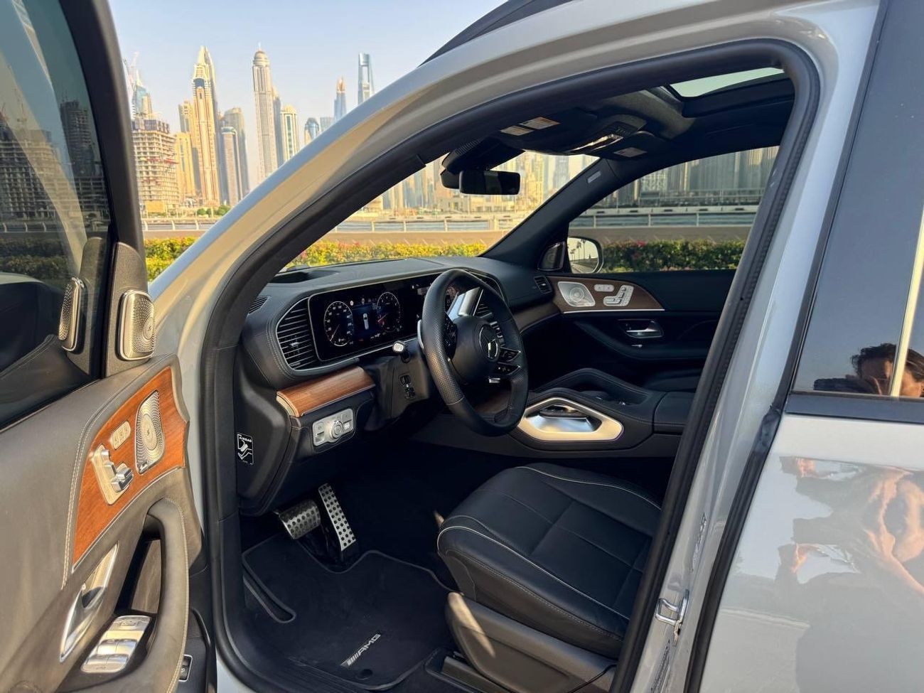 Mercedes-Benz GLS 580 Premium + 4.0L (489 HP)