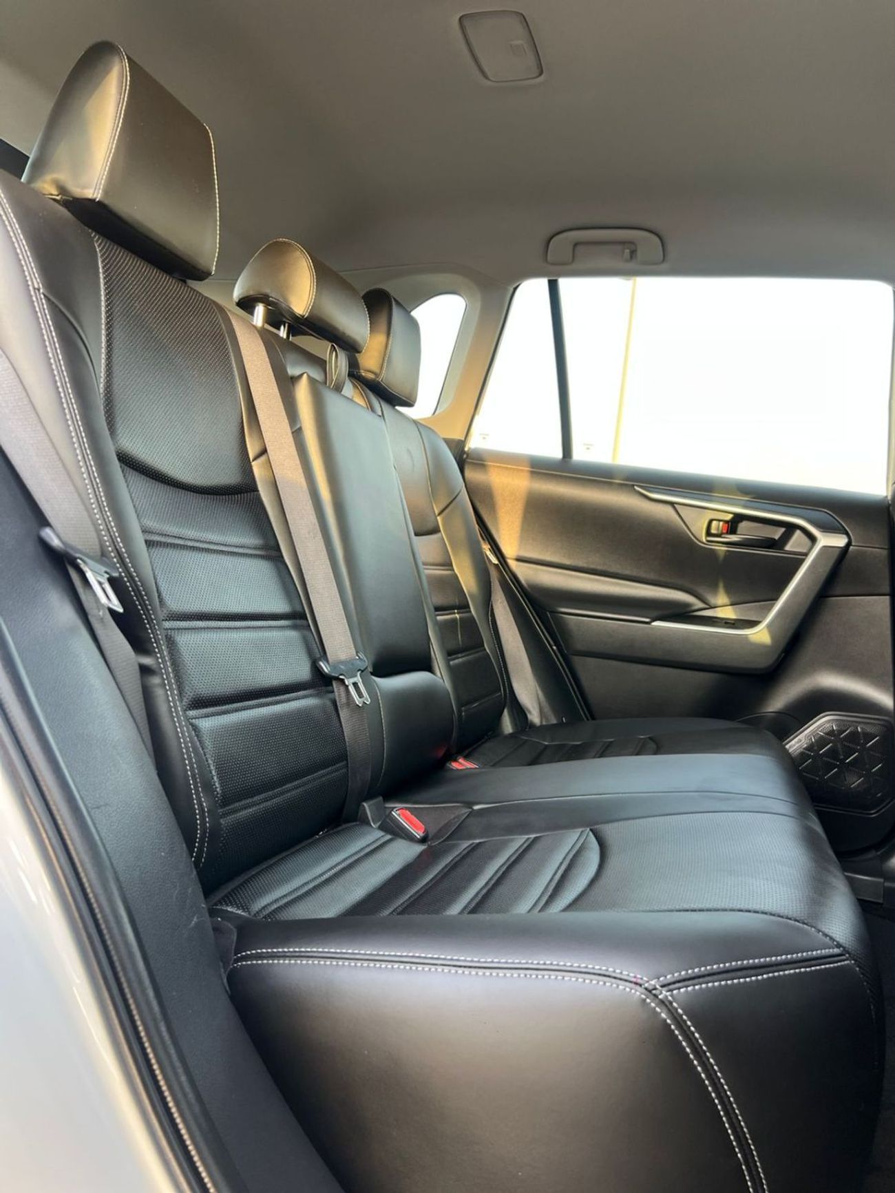 تويوتا راف ٤ 2024 Toyota RAV4 MidOption- 2.5L V4- Rear Camera -Leather Seat -