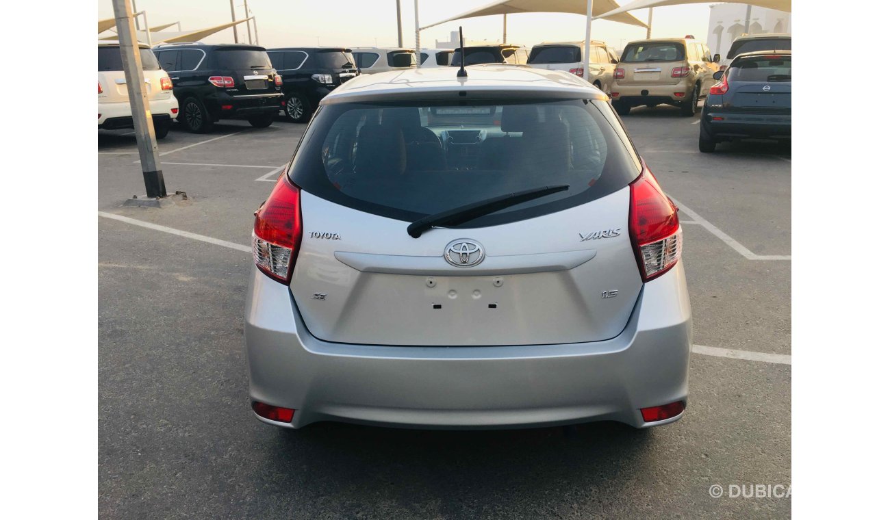 Toyota Yaris سياره نظيفه جدا بدون حوادث بحاله ممتاذه