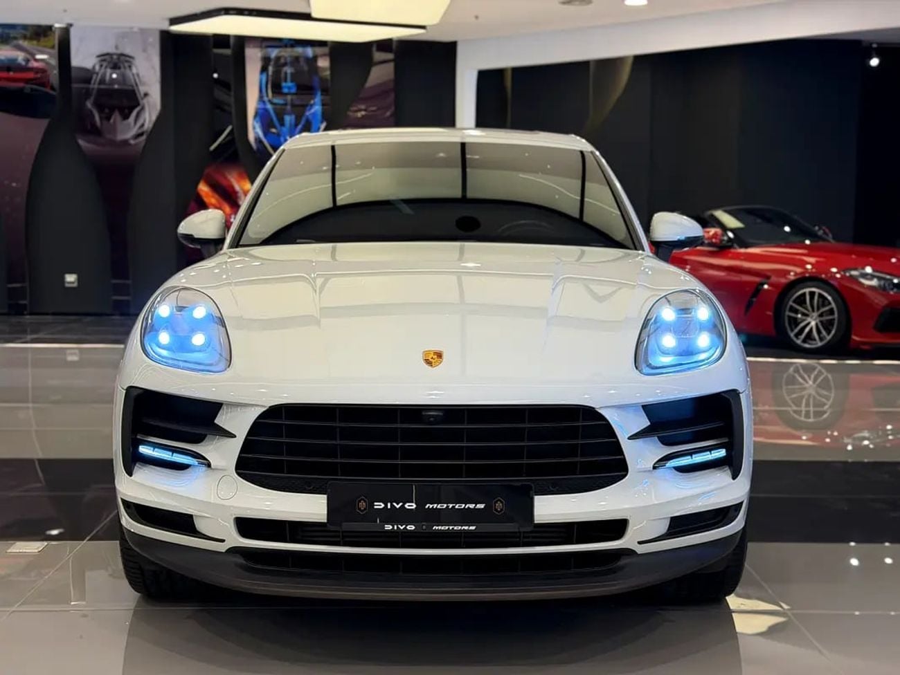 Porsche Macan Turbo GCC Specs - Pristine Condition