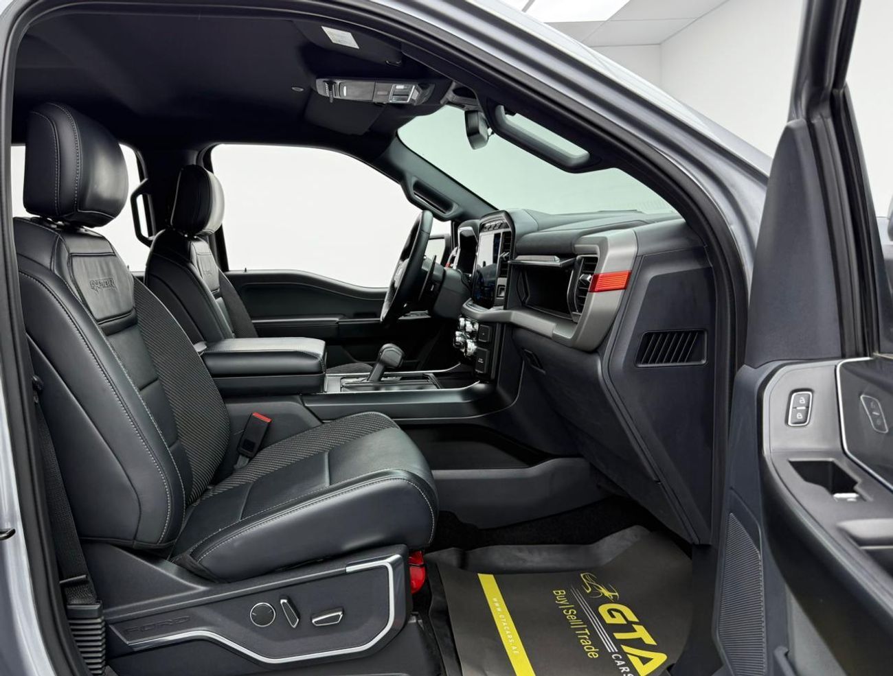 فورد إف-150 رابتور 2022 Ford F150 Raptor, 2027 Ford Warranty + Service Pack, Full Ford Service History, GCC