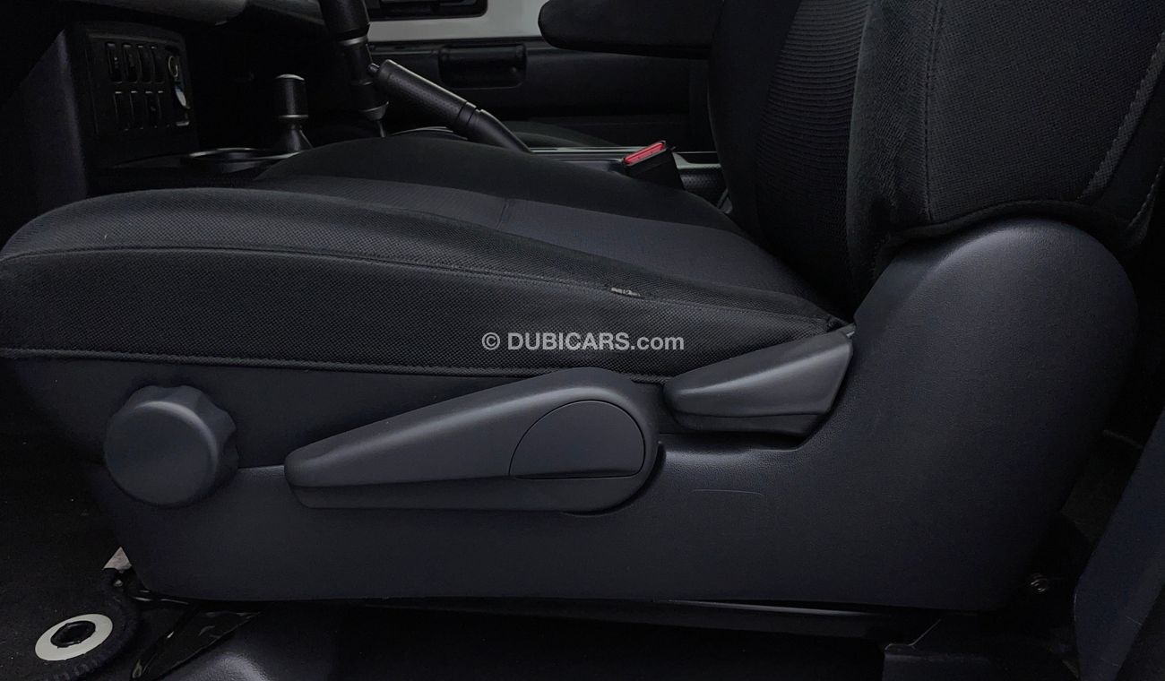 Toyota FJ Cruiser GXR 4 | Zero Down Payment | Free Home Test Drive