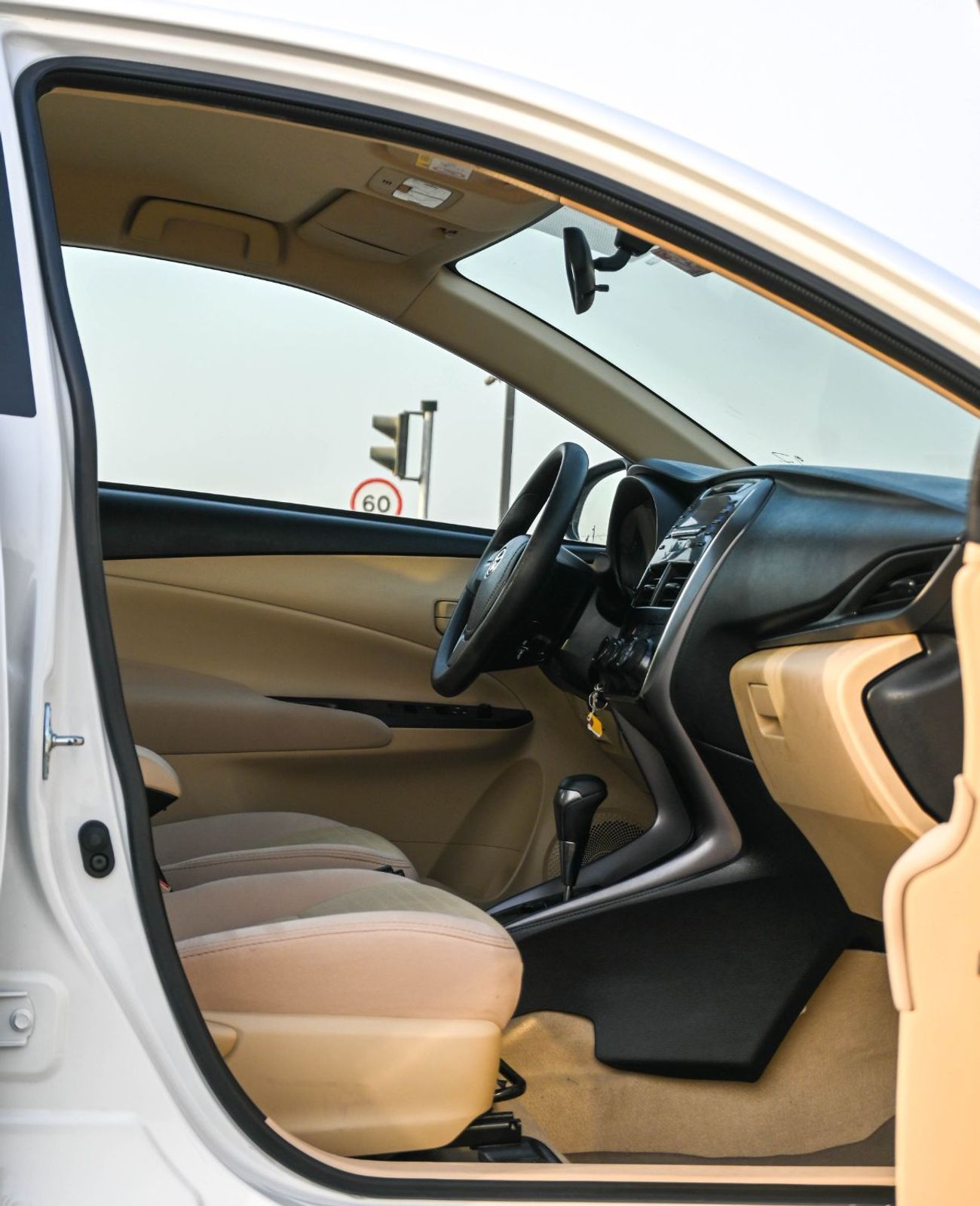 Toyota Yaris 1.5L E TOYOTA YARIS 2022 GCC SE IN EXCELLENT CONDITION