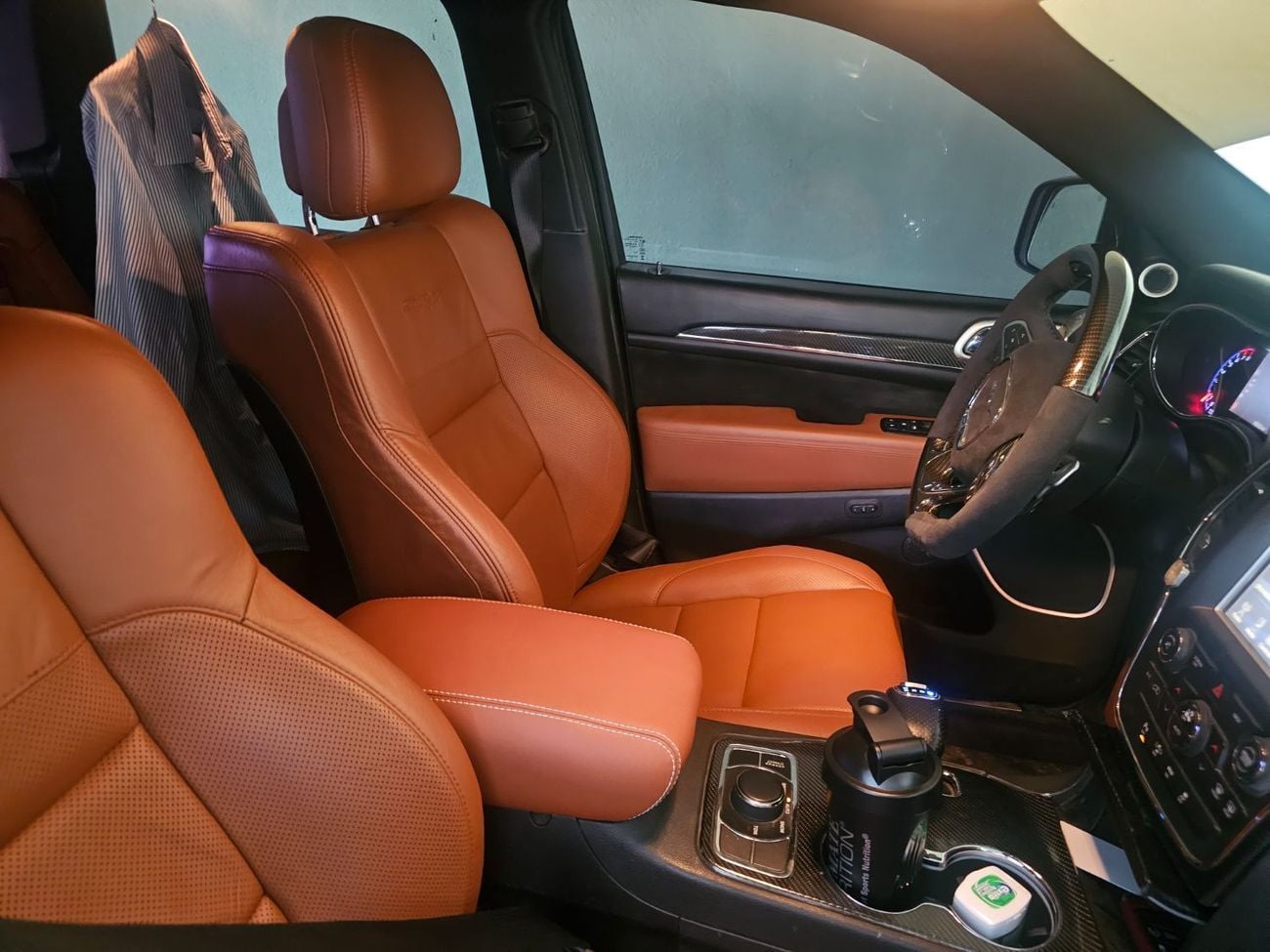 Jeep Grand Cherokee SRT8 6.4L