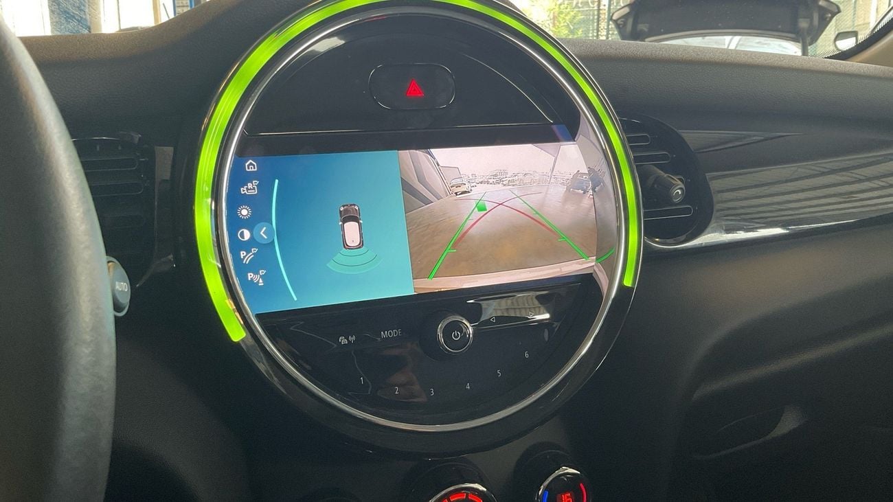 Mini Cooper 1.5 COOPER DCT AUTO MET | Guaranteed Warranty | 0 Down Payment