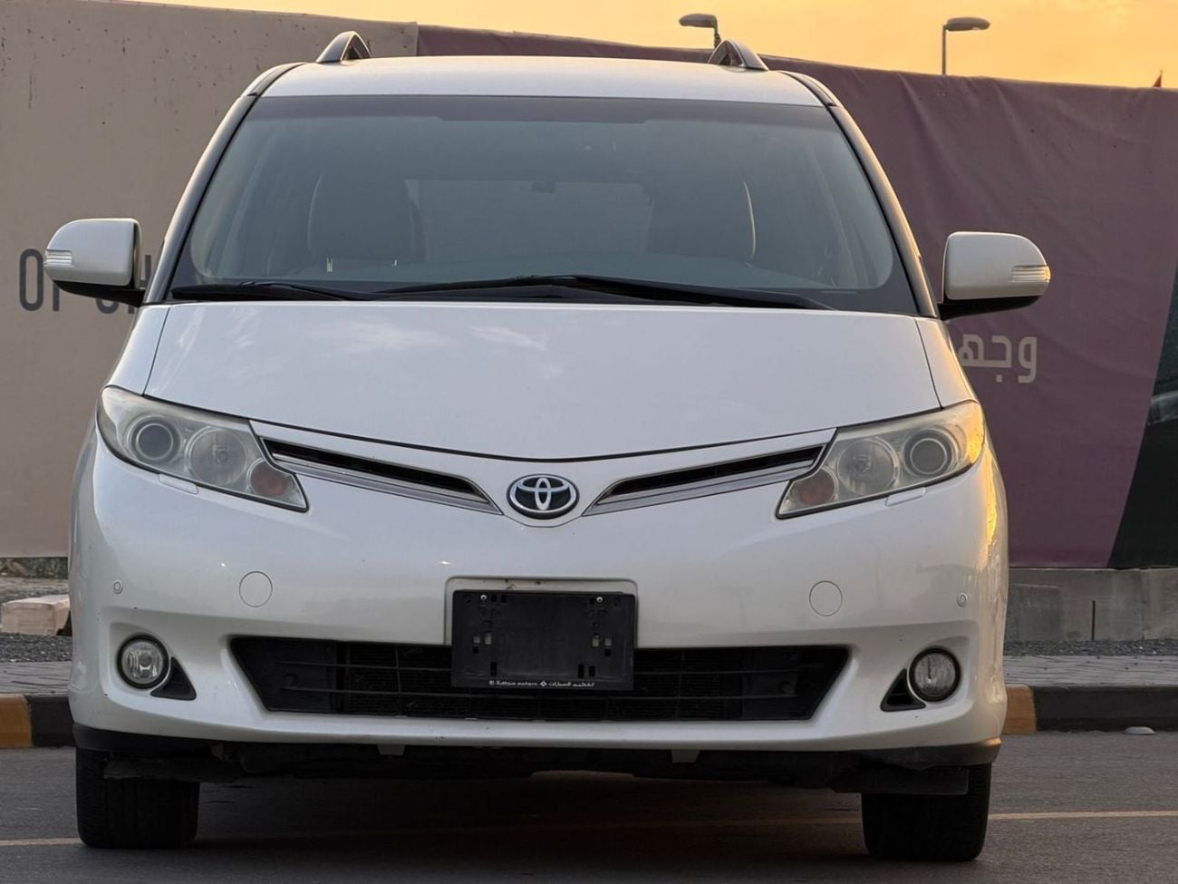 Toyota Previa No.1, 7 seats,Gcc